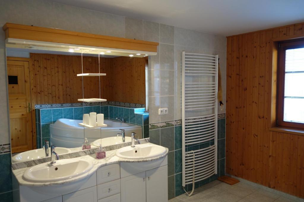 Apartmany Arnika Horní Planá エクステリア 写真